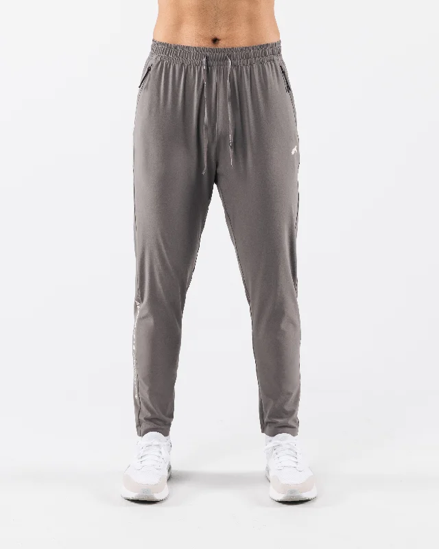 Swift Training Pant - Dusty Concrete